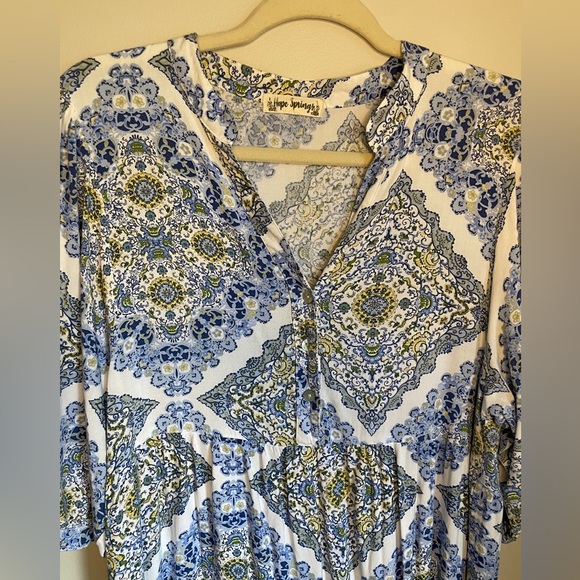 Hope Springs Printed Tiered Midi Dress in Blue and White Size Medium - Picture 4 of 6